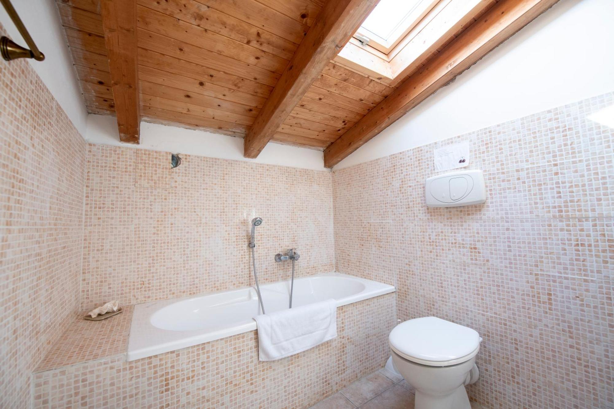 211 - Appartamento Acacia, Terrazza Giardino E Piscina Carro Exteriör bild
